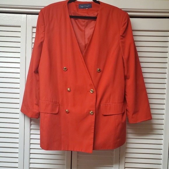 MAGGIE MCNAUGHTON red Blazers. Size 2XL - Picture 12 of 12